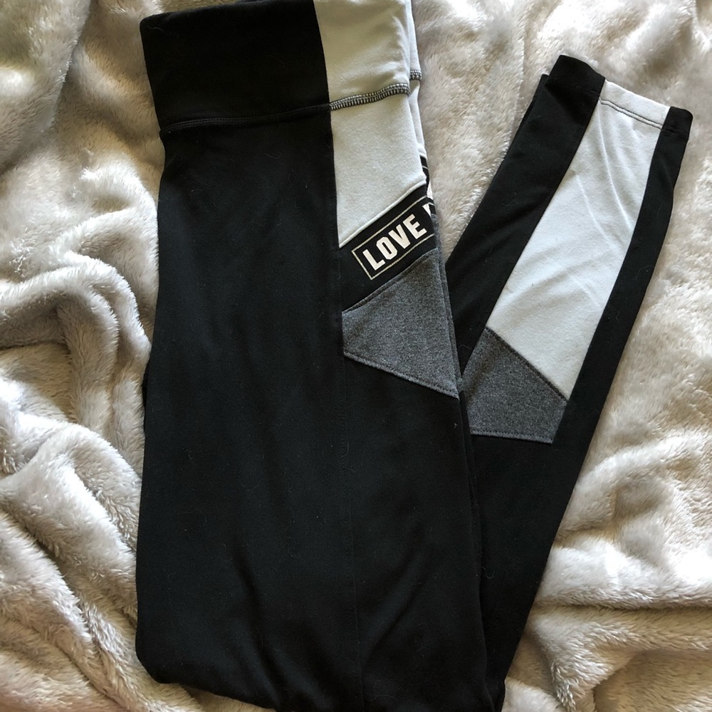 PINK ultimate leggings